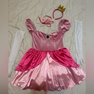 PRINCESS PEACH HALLOWEEN COSTUME